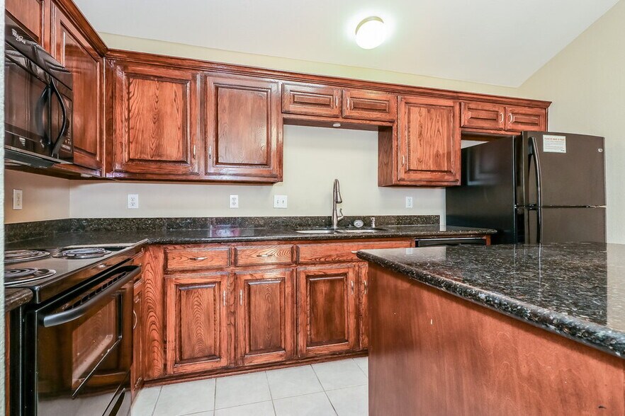 Building Photo - 7732 Stonebank Ct