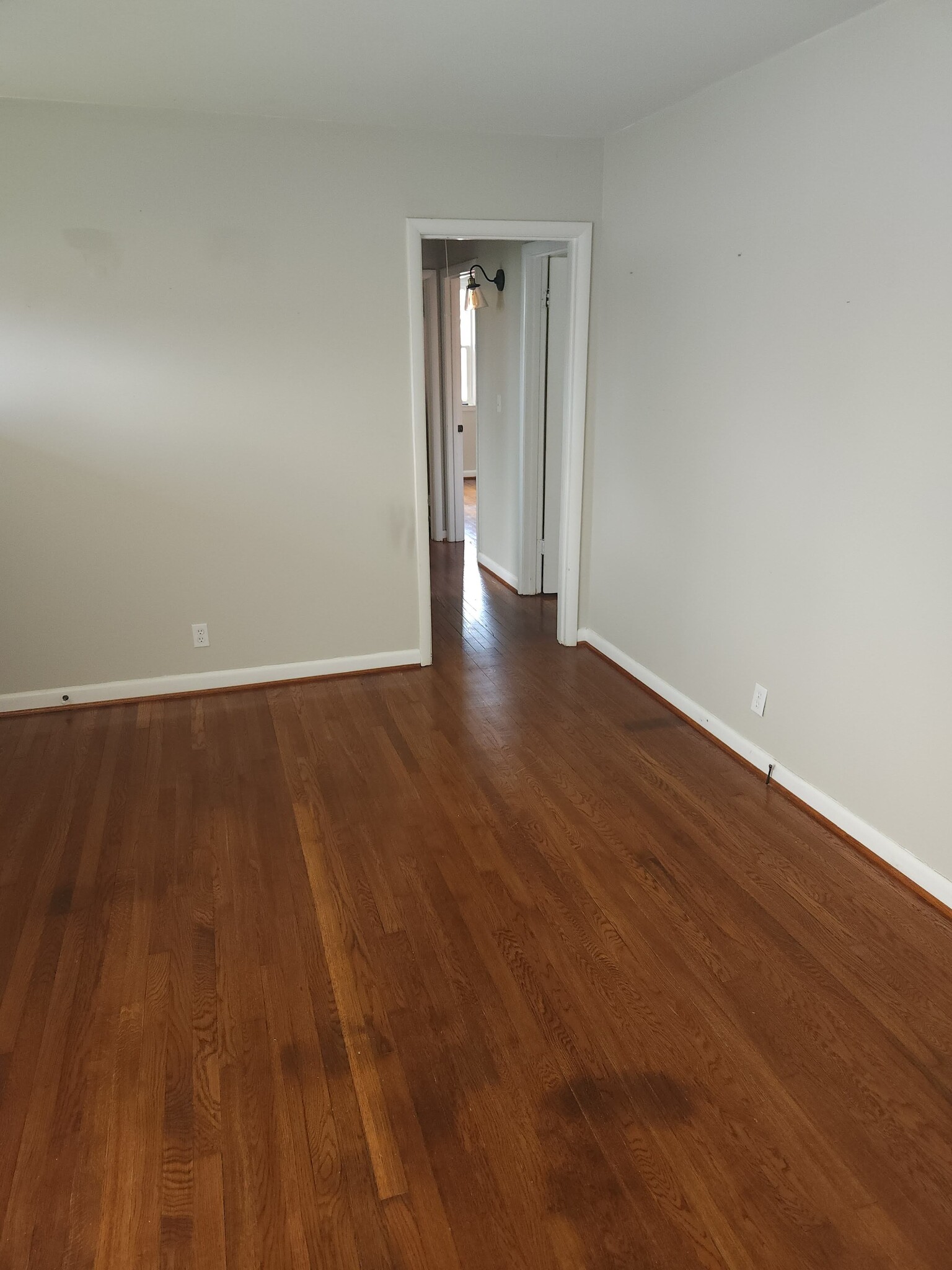 Living Room - 611 Thrush Pl