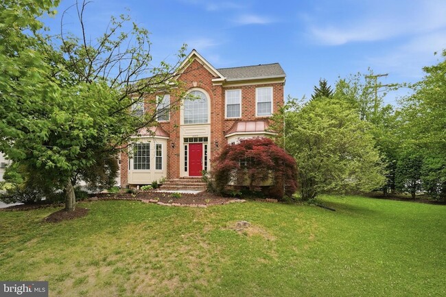 Building Photo - 6355 Willowfield Way