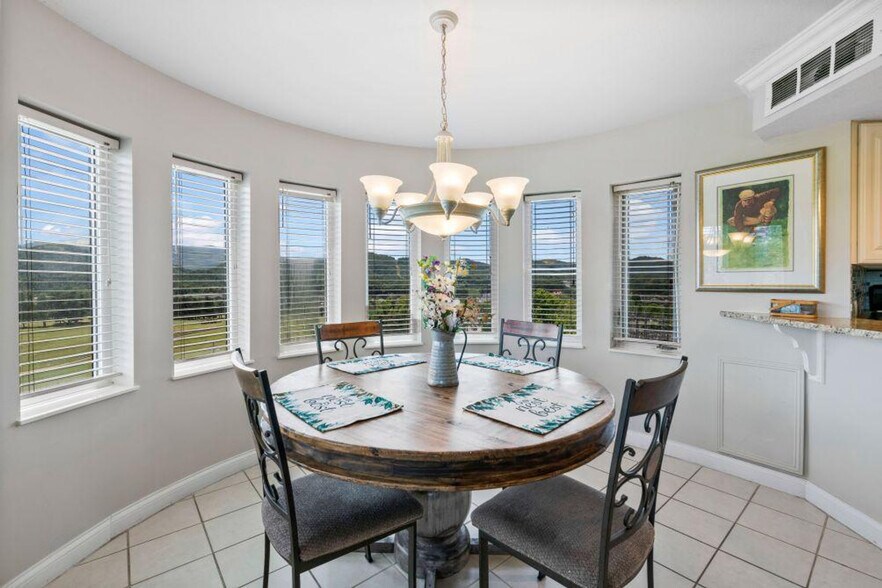 Building Photo - 503 Dollywood Ln