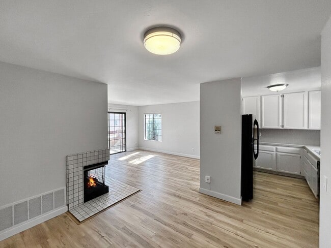 Primary Photo - Stunning 2BD/1BA W/ In-Unit laundry, AC, and Reserved Parking in North Park!