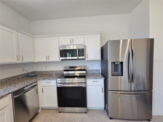 Building Photo - 2063 Gold Dust Dr