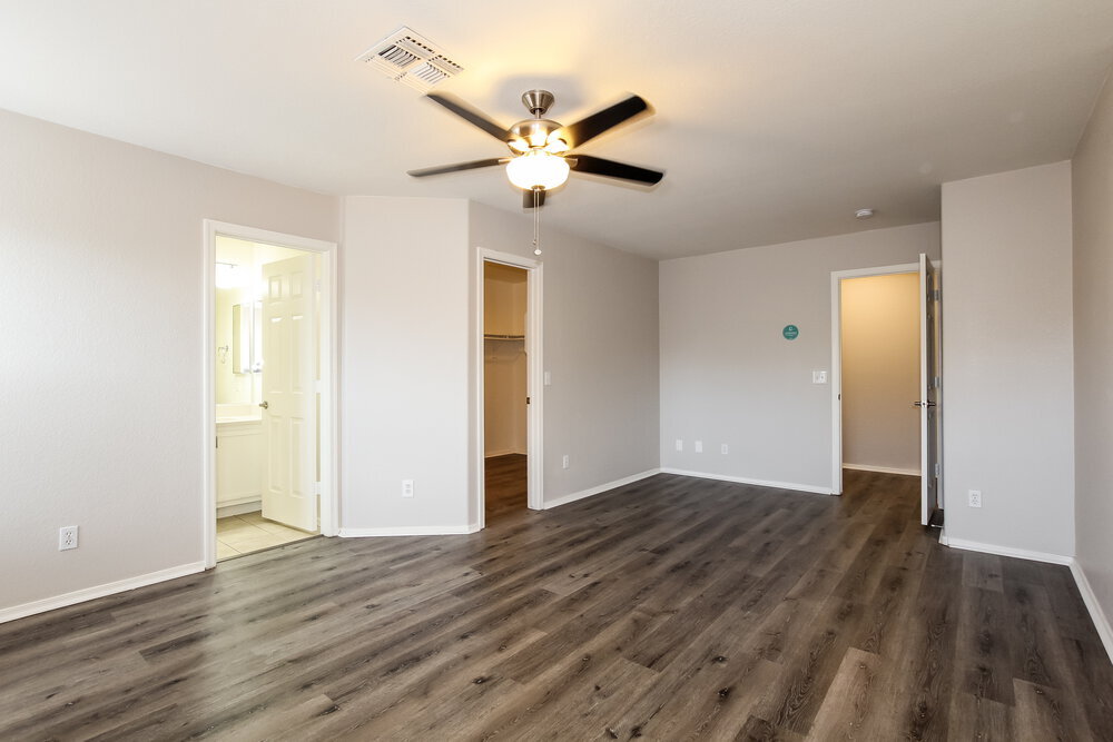 Building Photo - 13812 W Ocotillo Ln