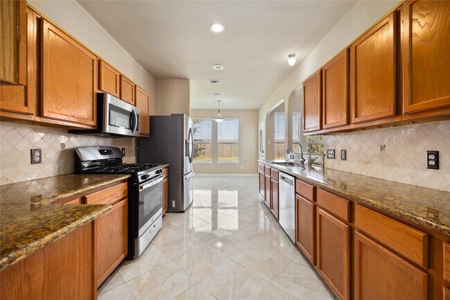 Building Photo - 6303 Atlasridge Dr
