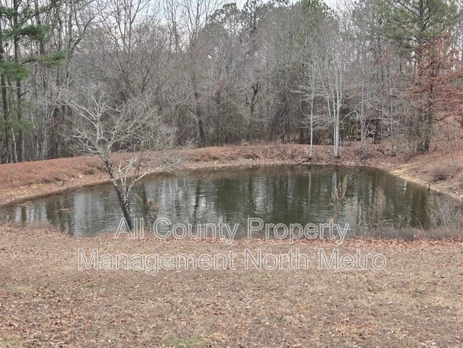 Building Photo - 2068 Corinth Rd