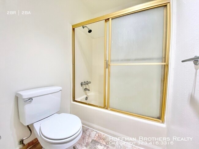 Building Photo - 415 S New Hampshire Ave Los Angeles CA 90020