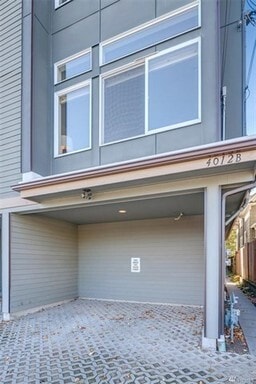 Building Photo - Stunning 3 Bedroom Townhouse in Fremont!