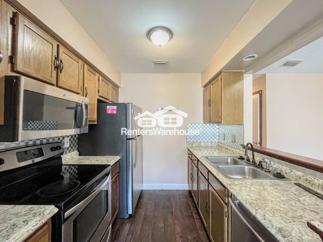 Building Photo - 521 Brisa Dr