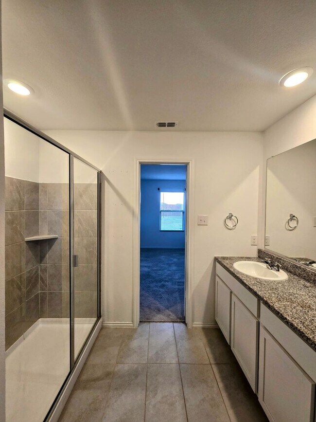 Building Photo - 2828 Eppright Dr