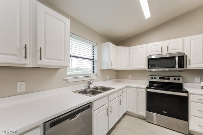 Building Photo - 148 Partridge St