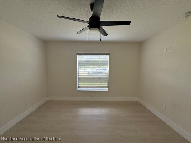 Building Photo - 91 Hellcat Ct NW