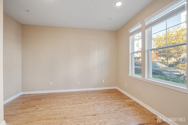 Building Photo - 57 Cannon St