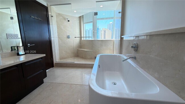 Building Photo - 150 Sunny Isles Blvd