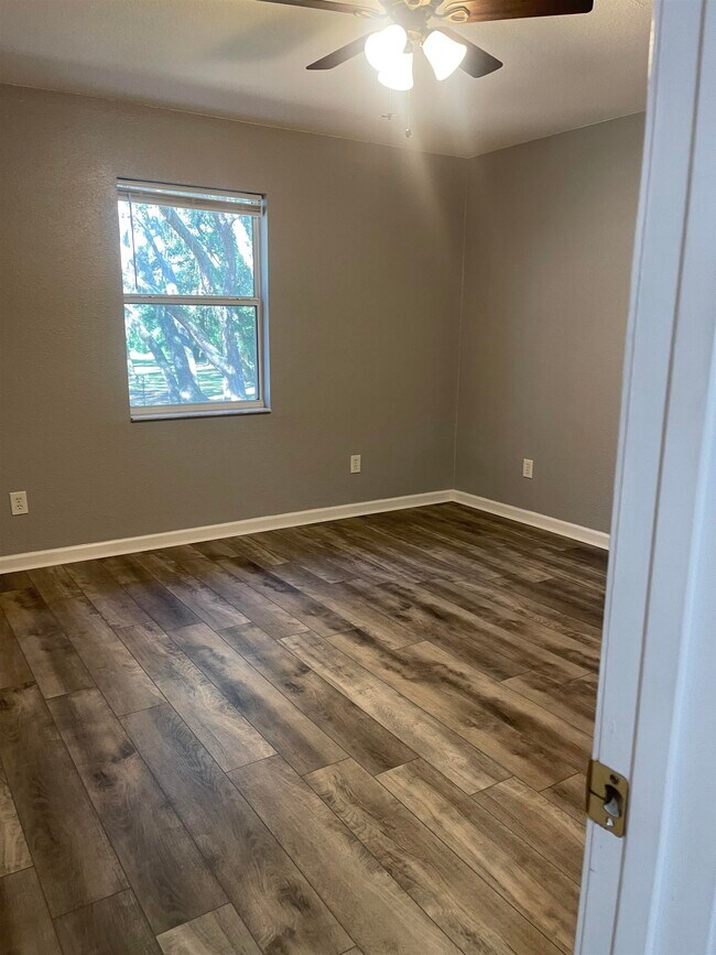 Building Photo - 4420 Carter Rd