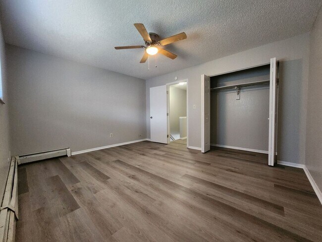 Building Photo - 49 Chestnut Dr