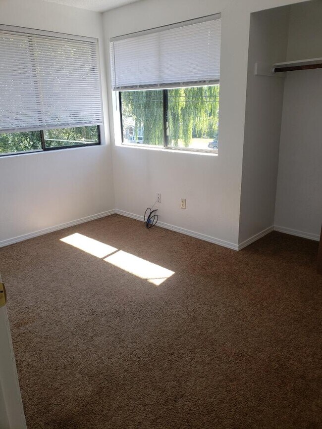 Building Photo - 1422 Alabama St