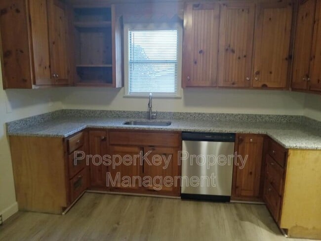 Building Photo - 3619 Walton St