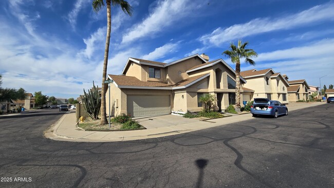 Building Photo - 18820 N 41st Dr