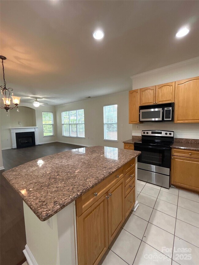 Building Photo - 15415 St Christopher Ct