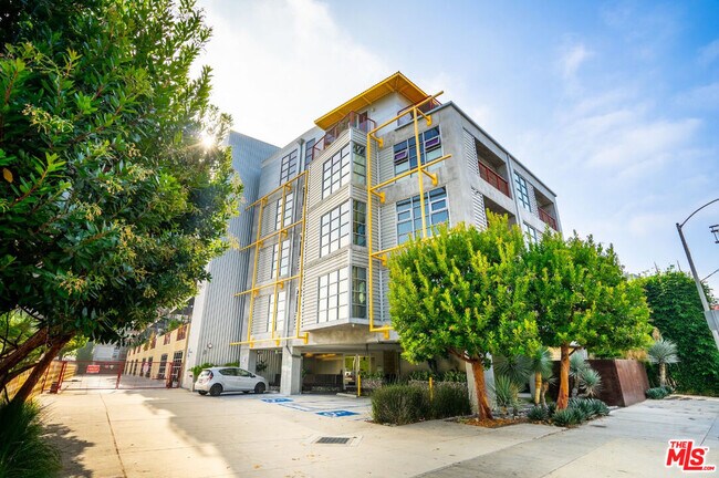 Building Photo - 4141 Glencoe Ave