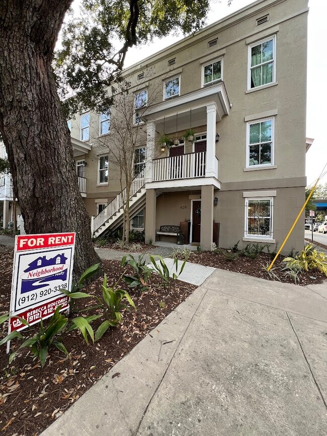 Building Photo - 429 Montgomery St