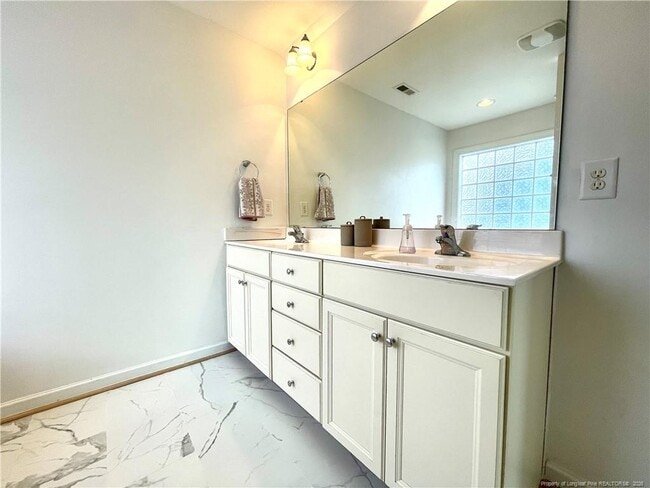 Building Photo - 126 Watchmen Ln