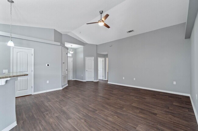 Building Photo - 229 Croft Cir