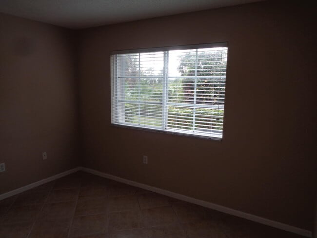 Building Photo - 3627 NW Adriatic Ln