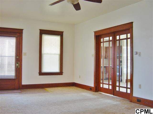 Building Photo - 613 N Chestnut St