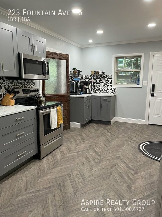 Building Photo - 223 Fountain Ave