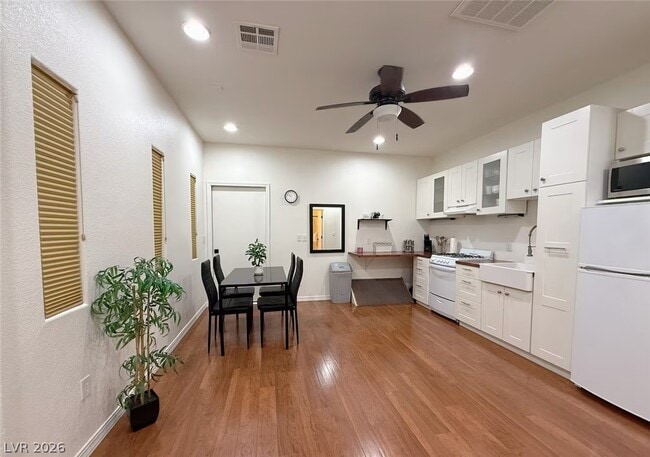 Building Photo - 1417 Danielle Rebecca Ave