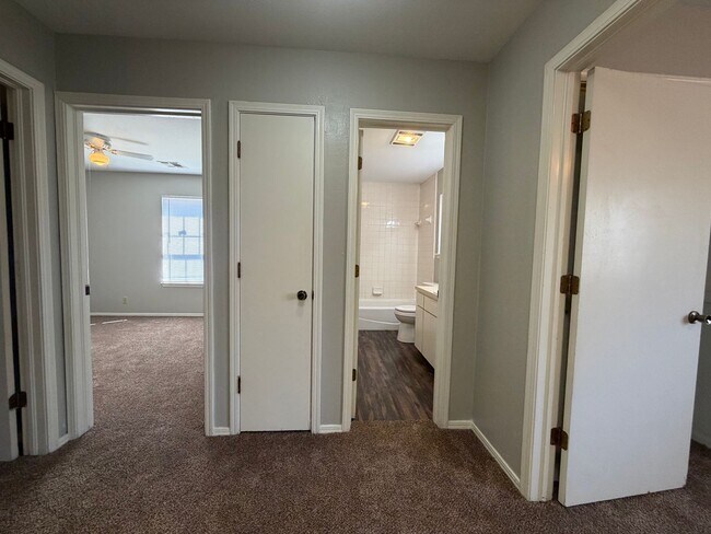 Building Photo - Belknap/Barton