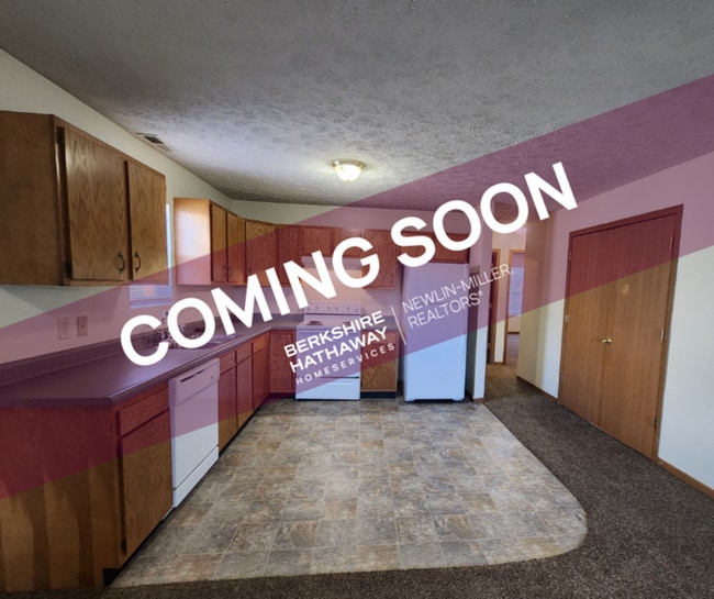 Primary Photo - 2 BR Upper Apartment - Pets Welcome!