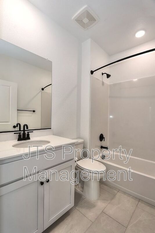 Building Photo - 4256 Aura Way