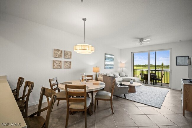 Building Photo - 15285 Grn Acrs Ave