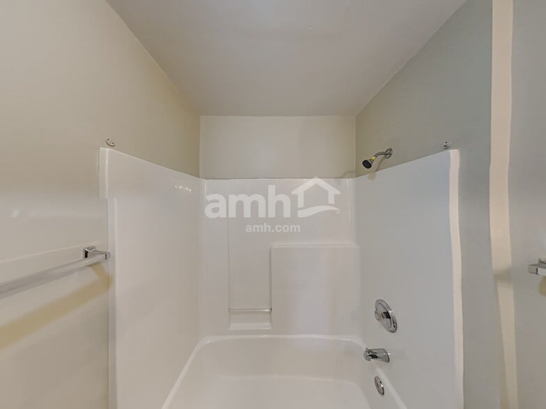 Building Photo - 2953 Beckwith Rd