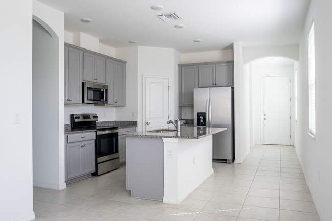 Building Photo - Beautiful Newly-Built Home in Bridgewater!