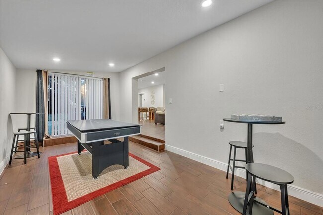 Building Photo - 1221 Elinore Dr