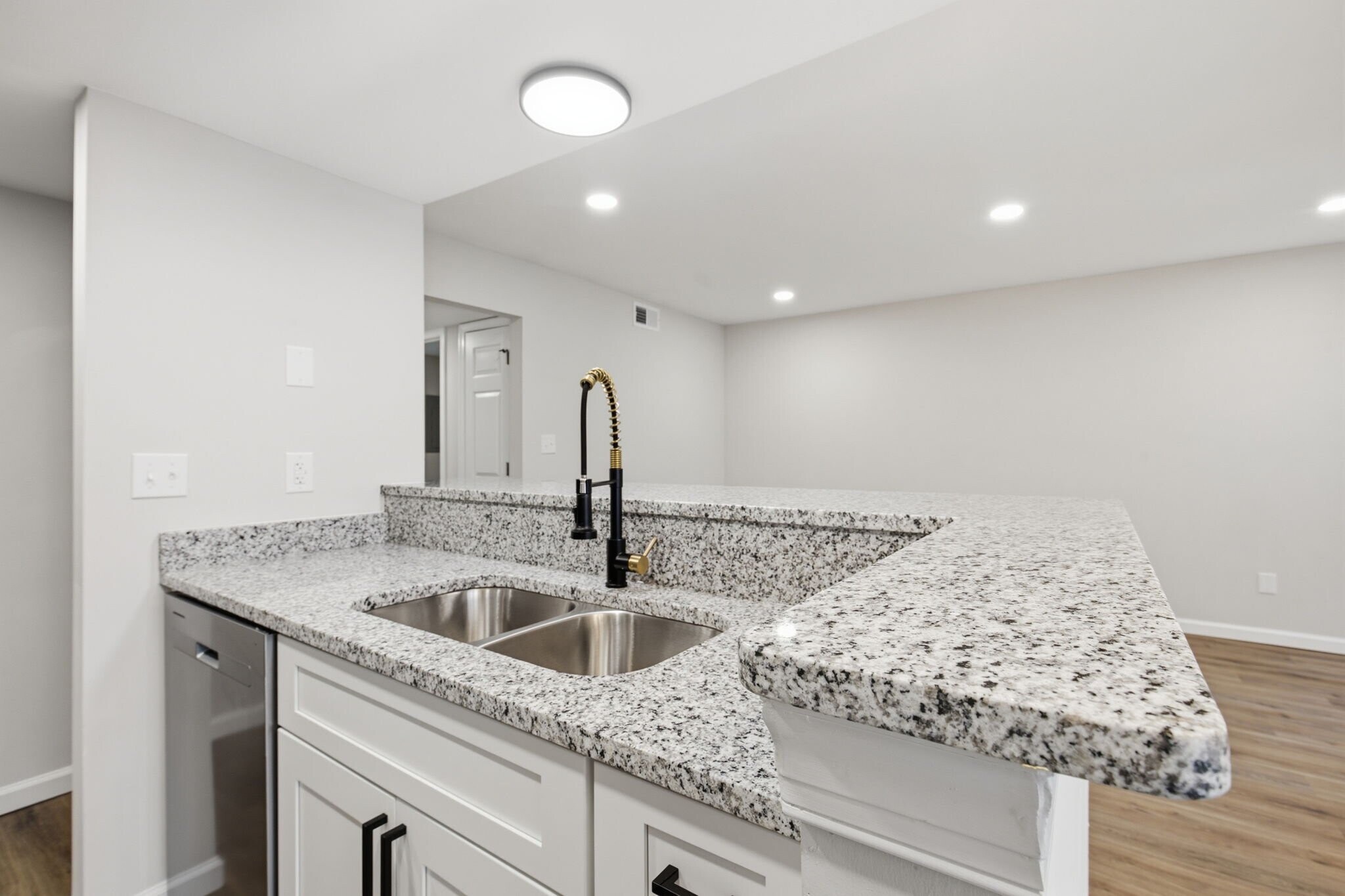 Building Photo - 8 Lyford Key