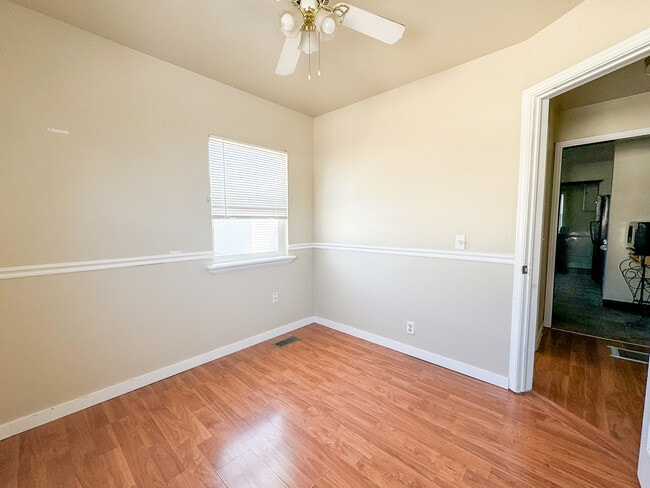 Building Photo - 1730 W Center St