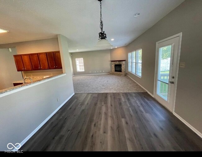 Building Photo - 12550 E 131st St