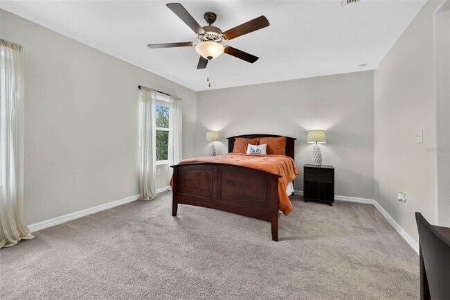 Building Photo - 10432 Shady Preserve Dr