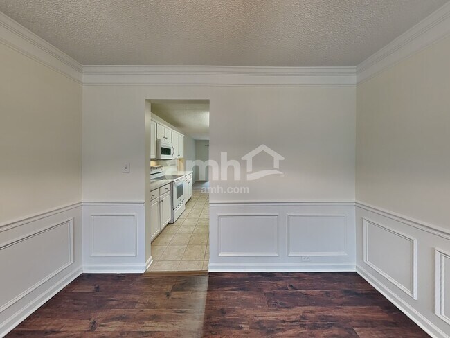 Building Photo - 11538 Laurel View Dr