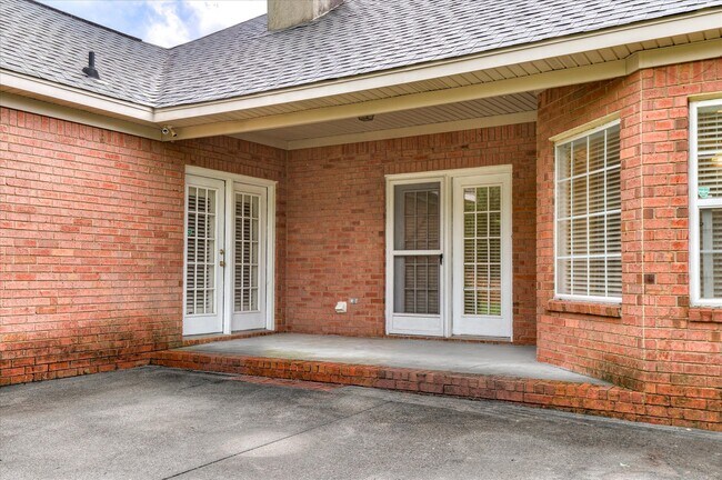 Building Photo - 2937 Hillcreek Dr
