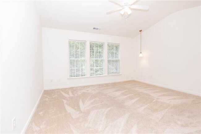 Building Photo - 4126 Royal Regency Cir