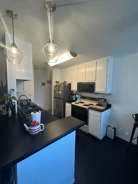 Building Photo - 357 Lighthouse Dr