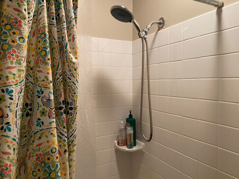 Shower - 1237 Western Ave