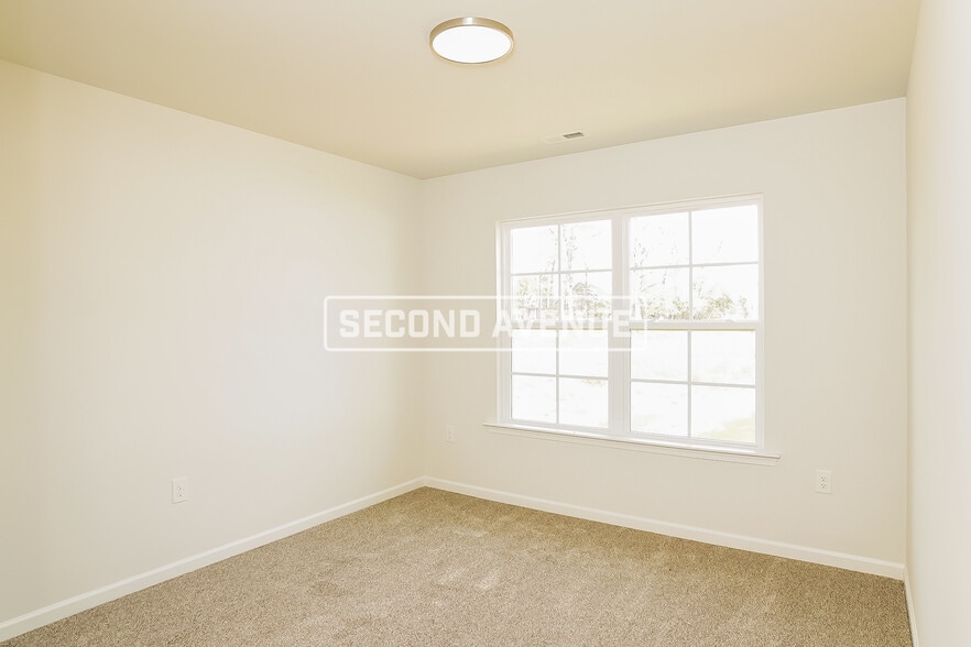 Building Photo - 486 Everidge Rd