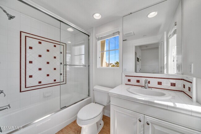 Building Photo - 765 Coral Ridge Ct