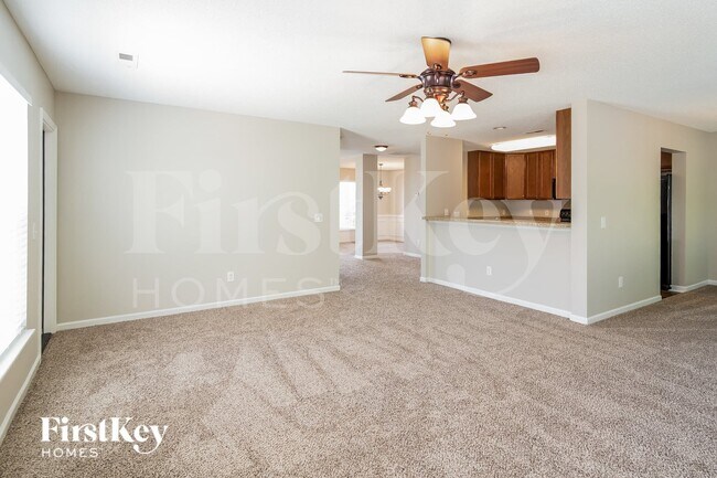 Building Photo - 335 Seneca River Dr